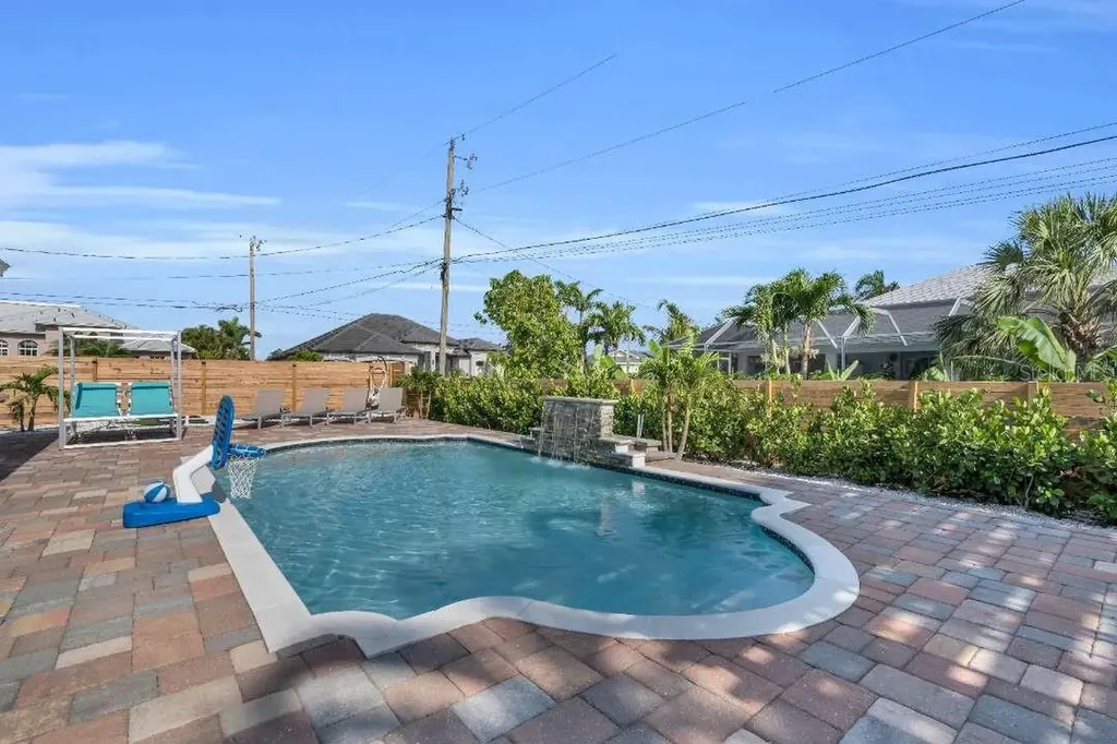 1720 SW 49th Lane Cape Coral FL 33914