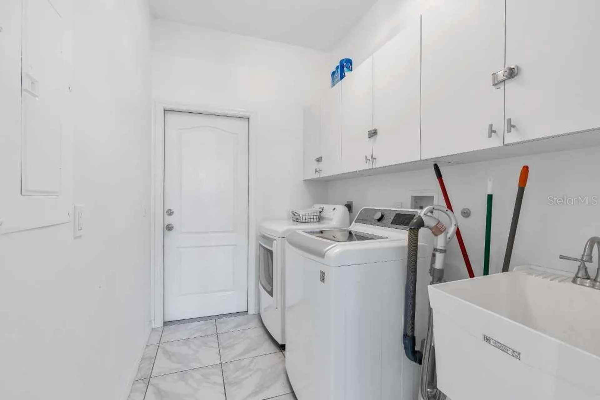 1720 SW 49th Lane Cape Coral FL 33914