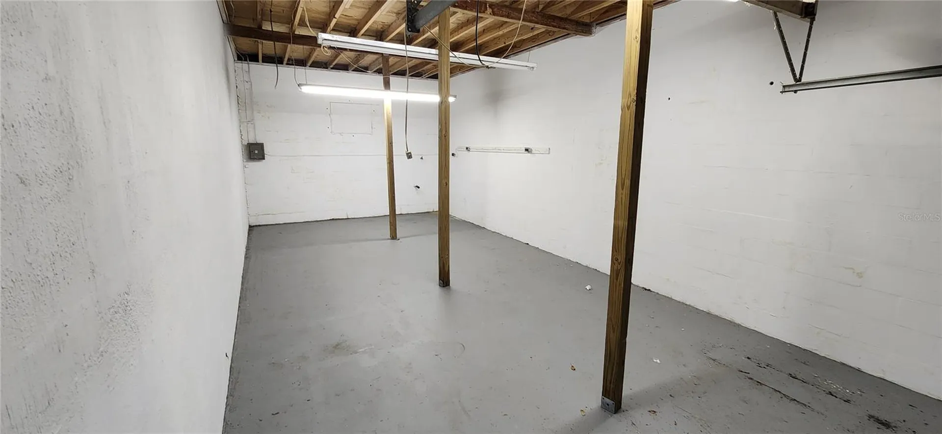 111 N Summit Street Crescent City FL 32112