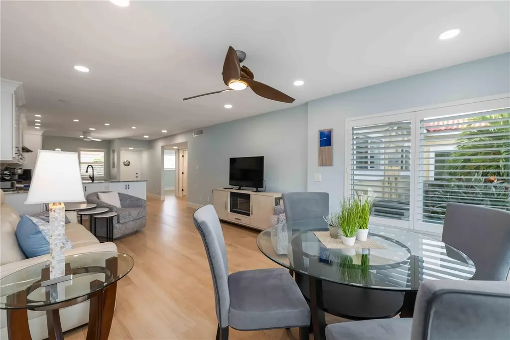 4860 Gulf Of Mexico Drive Longboat Key FL 34228