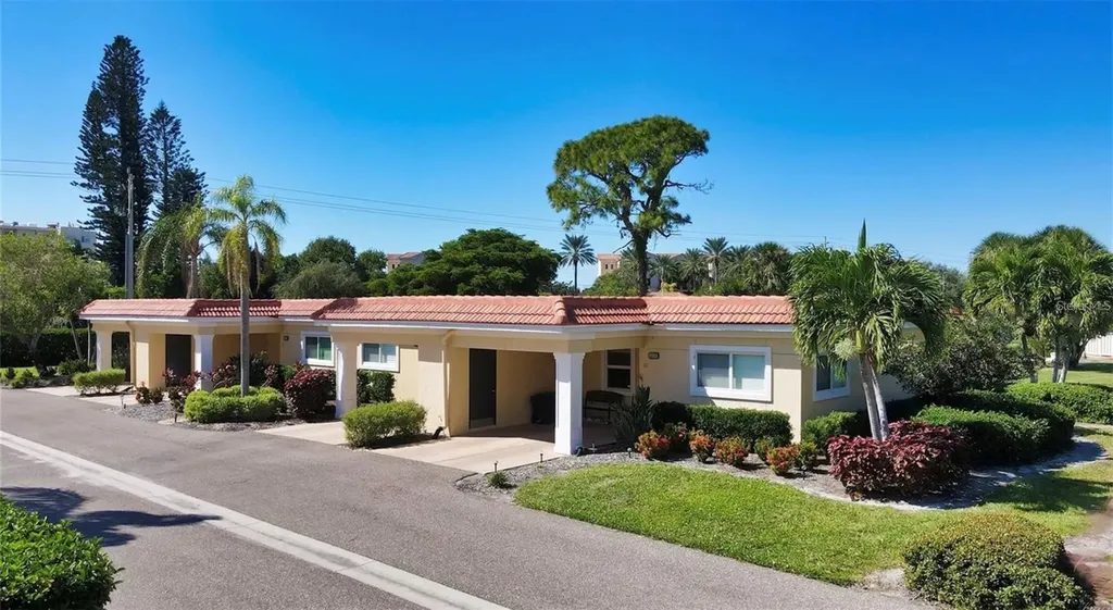 4860 Gulf Of Mexico Drive Longboat Key FL 34228
