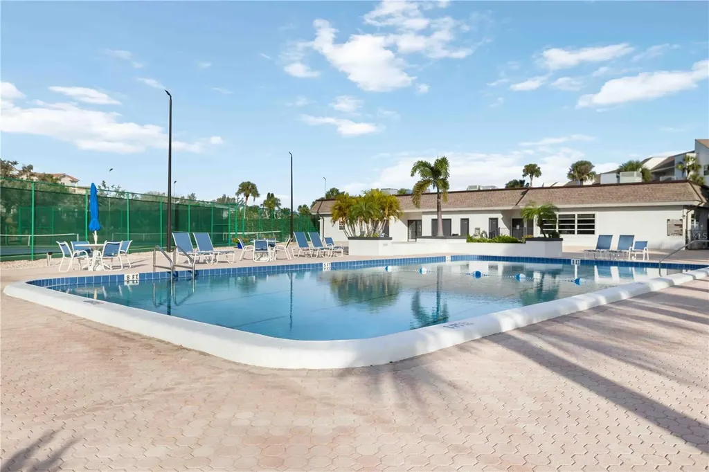 4860 Gulf Of Mexico Drive Longboat Key FL 34228