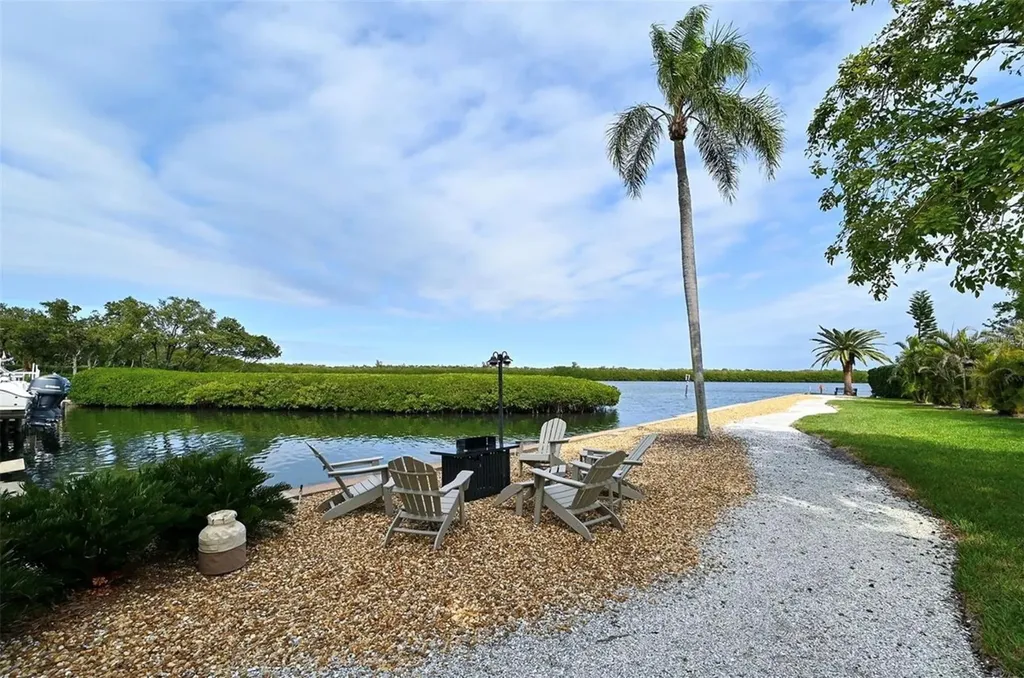 4860 Gulf Of Mexico Drive Longboat Key FL 34228