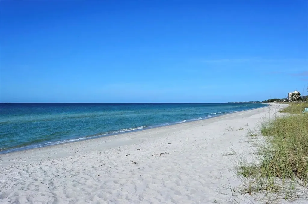 4860 Gulf Of Mexico Drive Longboat Key FL 34228
