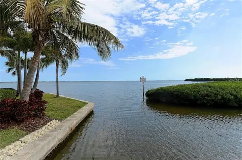 4860 Gulf Of Mexico Drive Longboat Key FL 34228