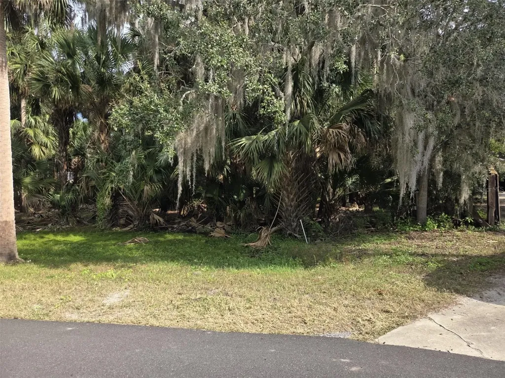 447 Warrior Trail Deltona FL 32725