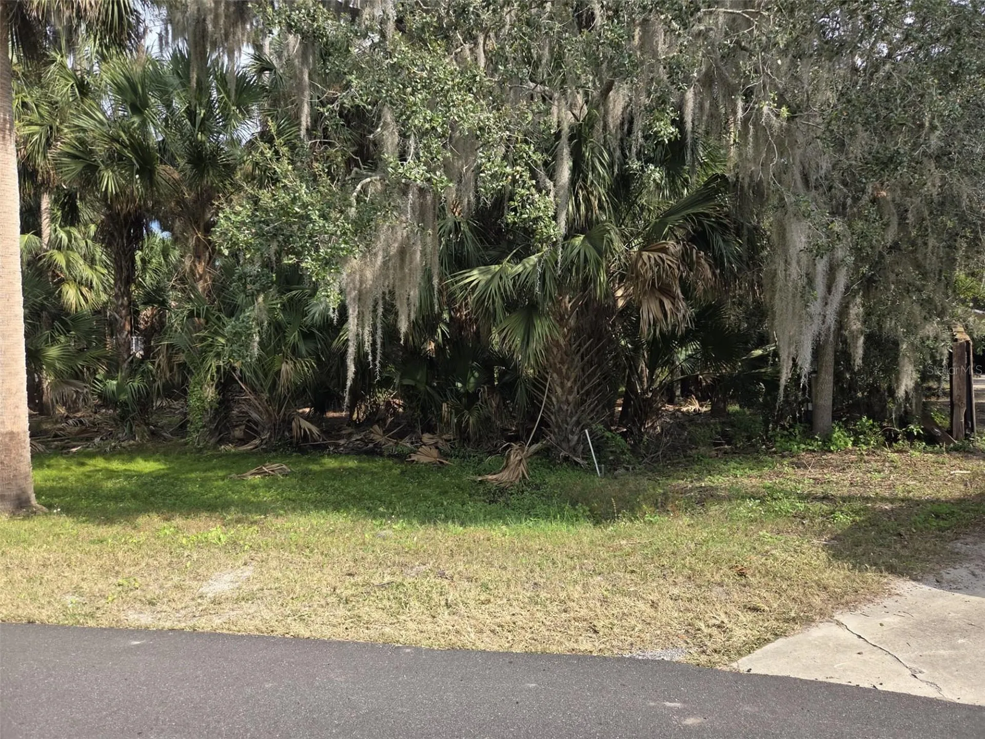 447 Warrior Trail Deltona FL 32725
