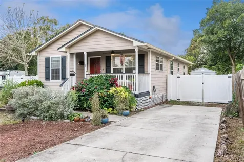 320 N. New Hampshire Apopka FL 32712