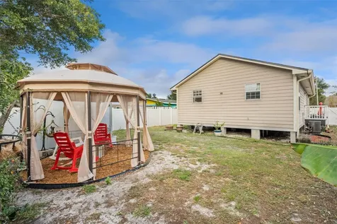 320 N. New Hampshire Apopka FL 32712