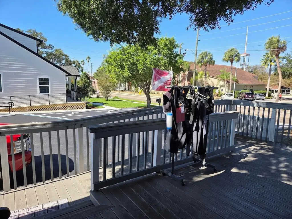 528 E Tarpon Avenue Tarpon Springs FL 34689