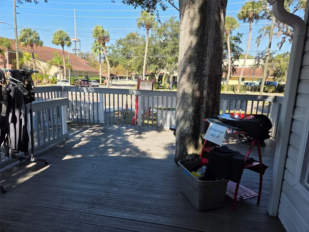 528 E Tarpon Avenue Tarpon Springs FL 34689