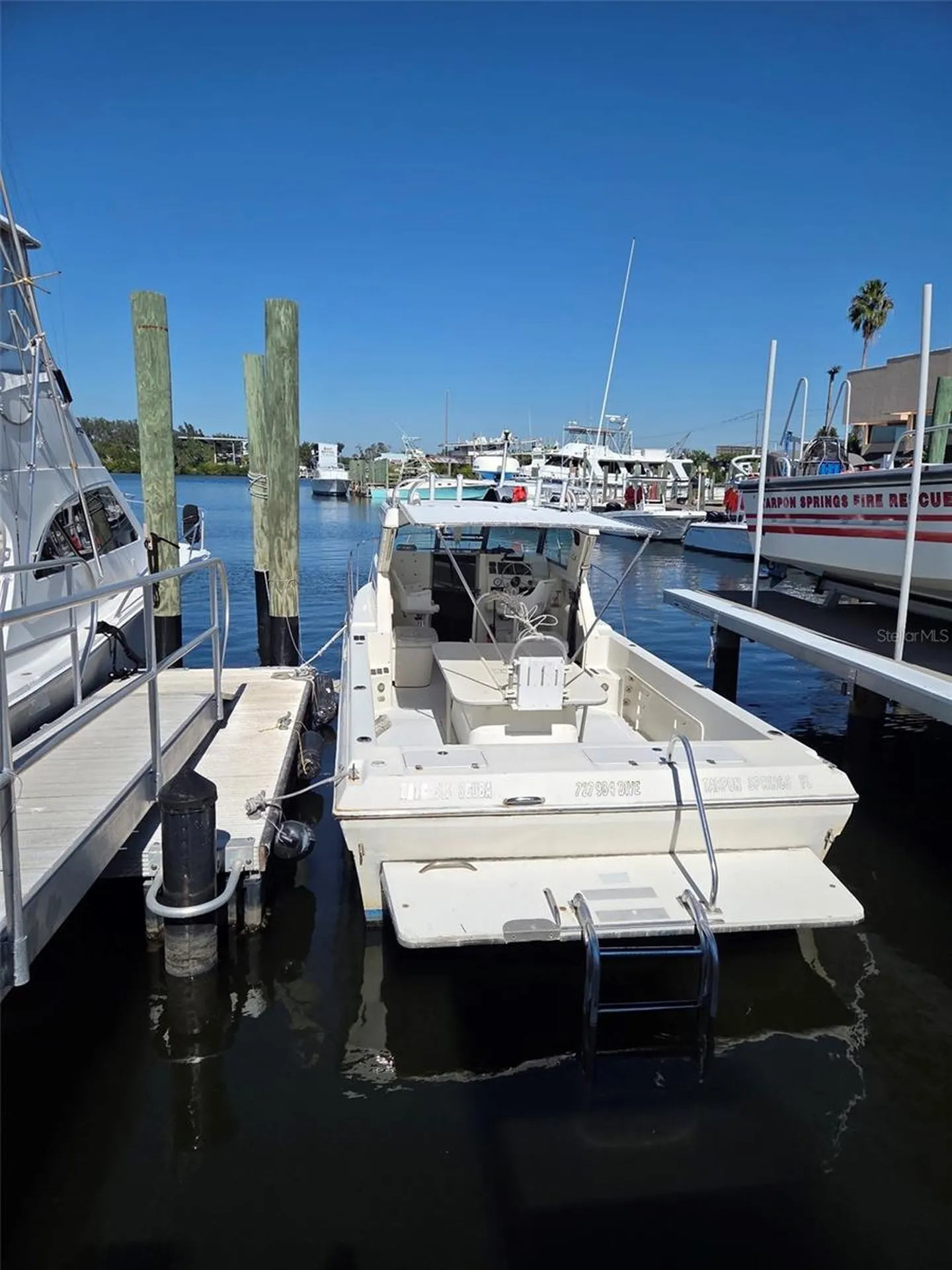 528 E Tarpon Avenue Tarpon Springs FL 34689