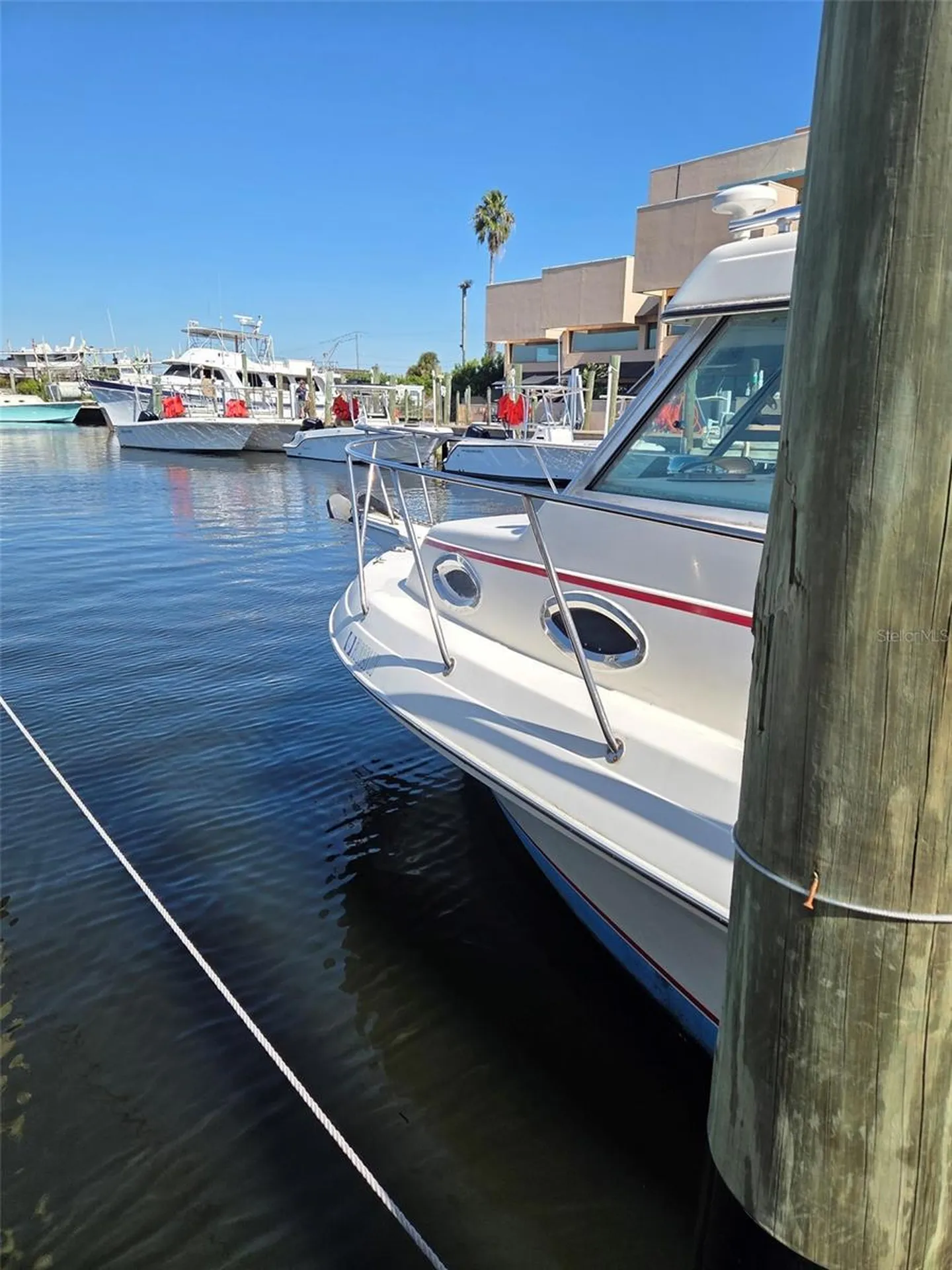 528 E Tarpon Avenue Tarpon Springs FL 34689