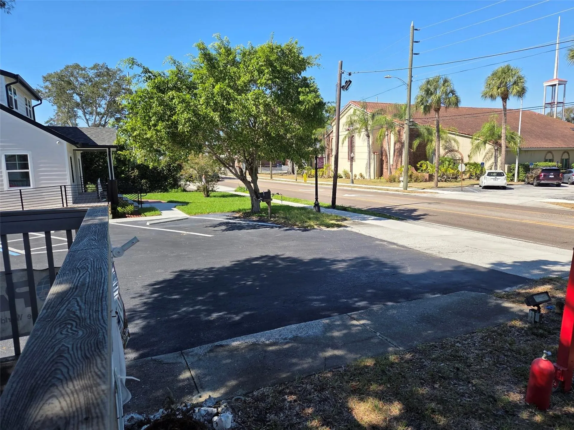 528 E Tarpon Avenue Tarpon Springs FL 34689