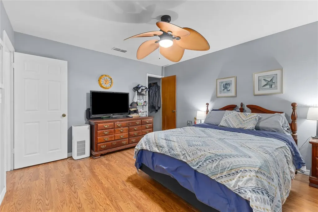 5631 NW 25th Terrace Gainesville FL 32653