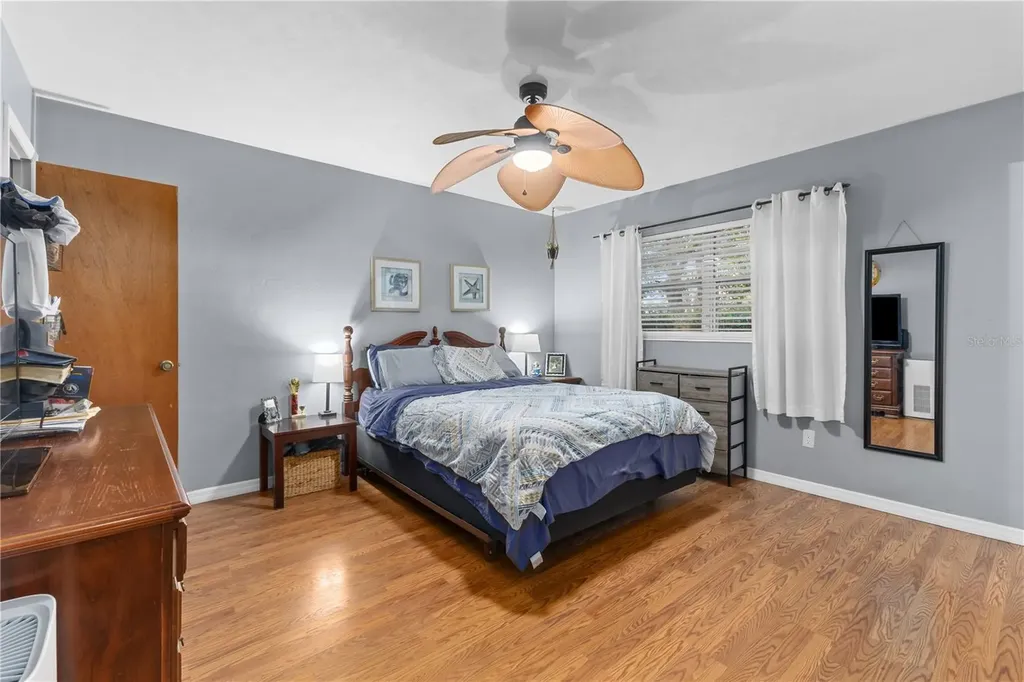 5631 NW 25th Terrace Gainesville FL 32653