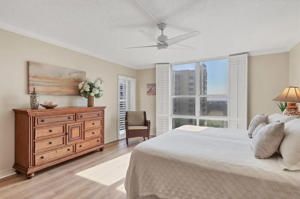 1212 Benjamin Franklin Drive Sarasota FL 34236