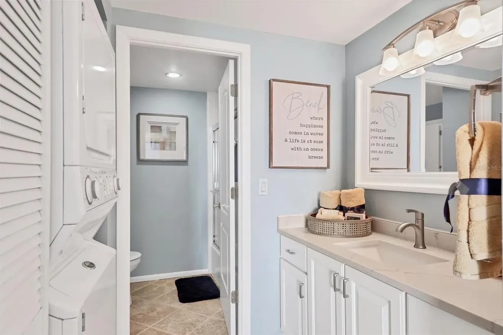 1212 Benjamin Franklin Drive Sarasota FL 34236