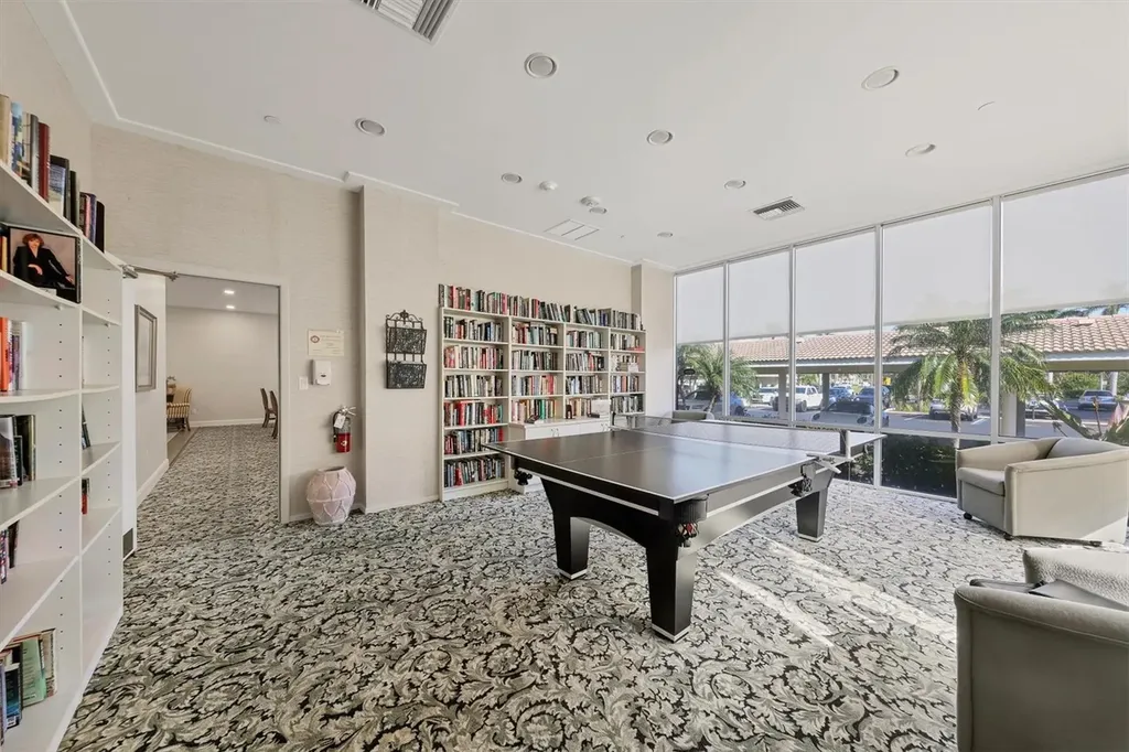 1212 Benjamin Franklin Drive Sarasota FL 34236