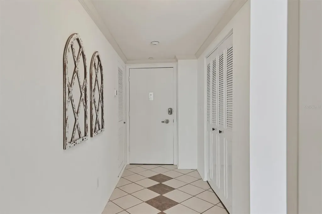 1212 Benjamin Franklin Drive Sarasota FL 34236