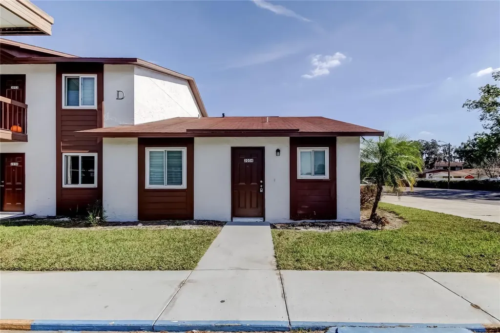 39132 County Road 54 Zephyrhills FL 33542