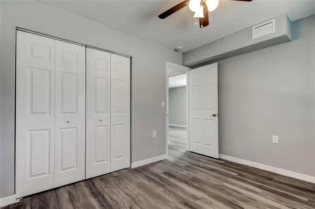 39132 County Road 54 Zephyrhills FL 33542