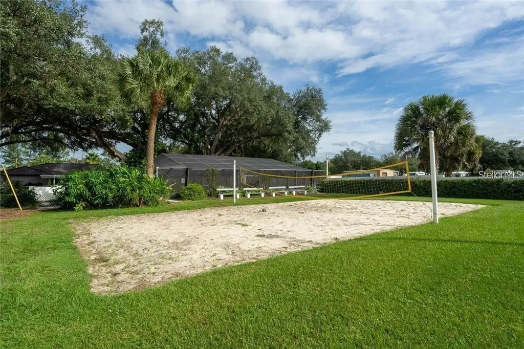 39132 County Road 54 Zephyrhills FL 33542