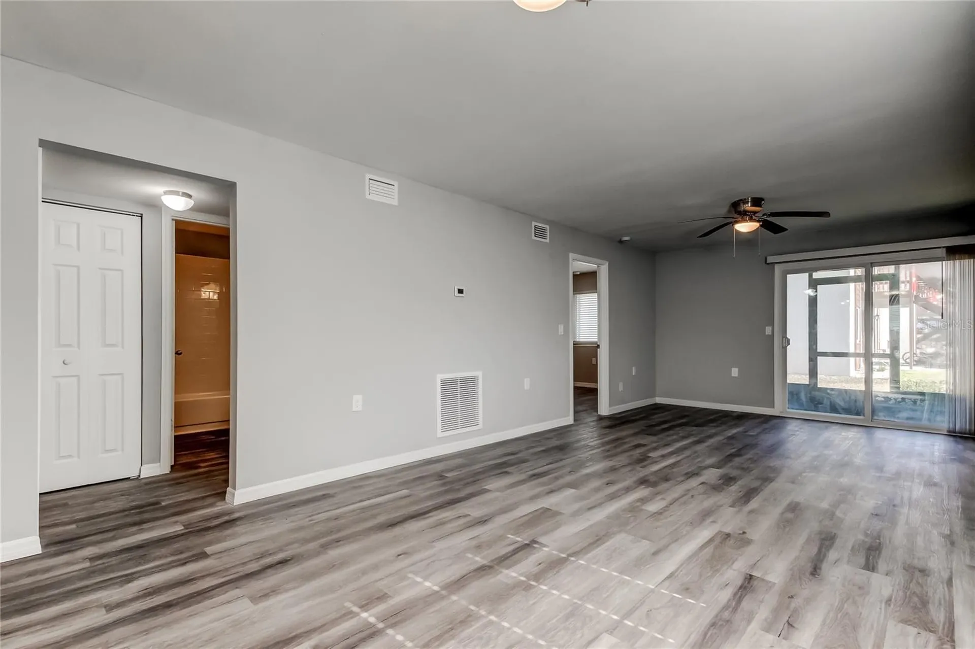 39132 County Road 54 Zephyrhills FL 33542