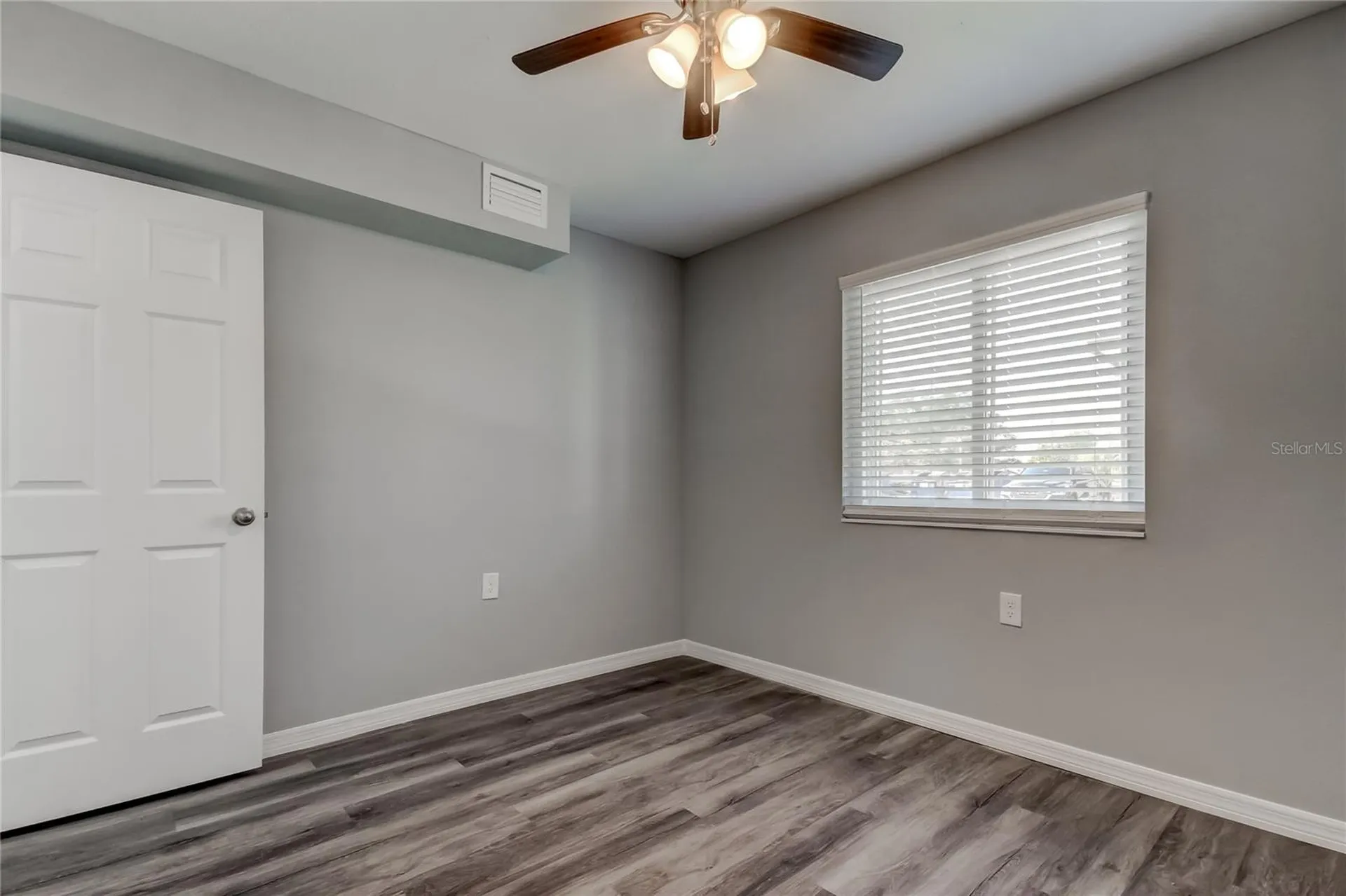 39132 County Road 54 Zephyrhills FL 33542