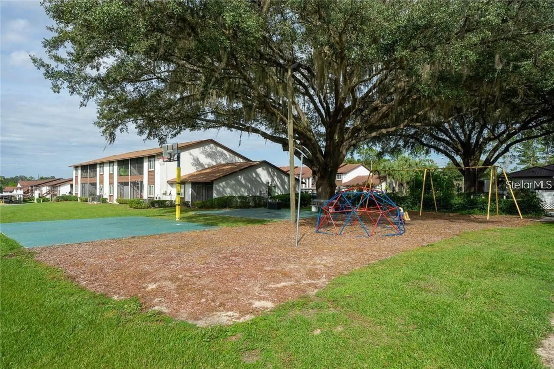 39132 County Road 54 Zephyrhills FL 33542