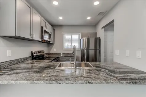 39132 County Road 54 Zephyrhills FL 33542