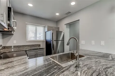 39132 County Road 54 Zephyrhills FL 33542
