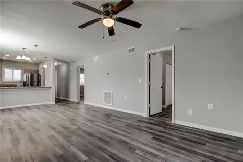 39132 County Road 54 Zephyrhills FL 33542