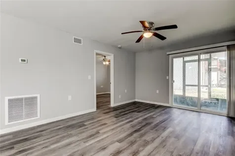 39132 County Road 54 Zephyrhills FL 33542