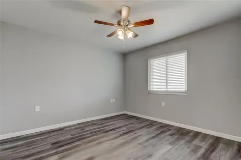 39132 County Road 54 Zephyrhills FL 33542