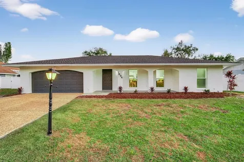 1004 Magellan Drive Sarasota FL 34243