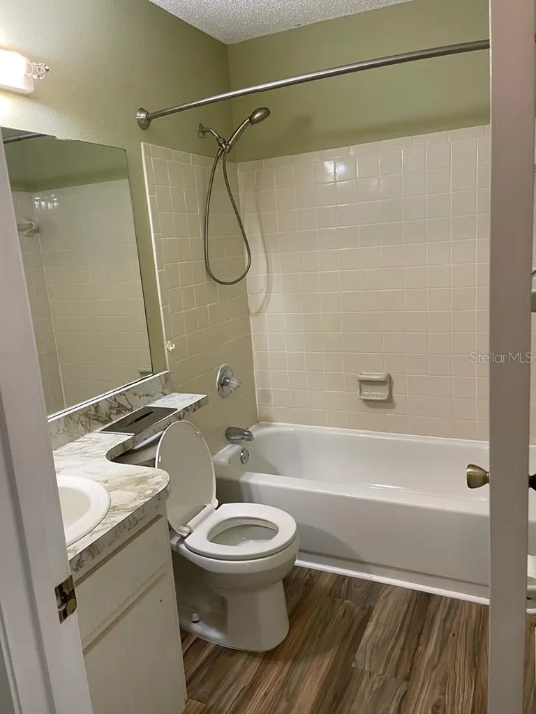39132 County Road 54 Zephyrhills FL 33542