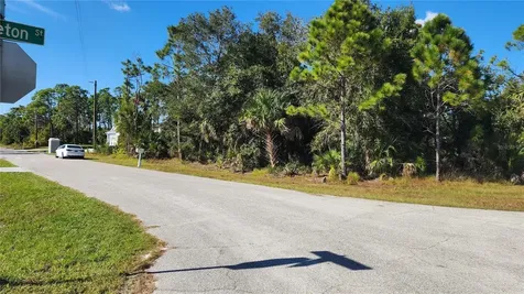 12062 Coleman Avenue Port Charlotte FL 33981