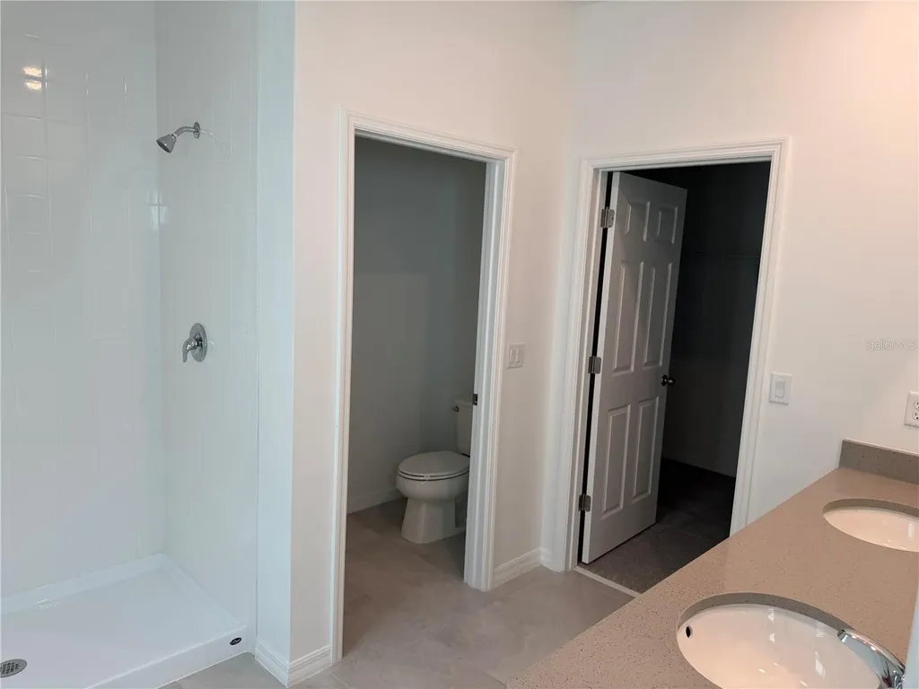 24525 Hodges Reserve Avenue Howey In The Hills FL 34737