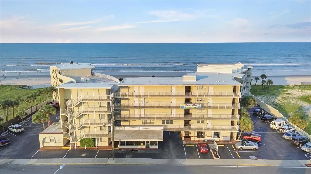 1233 S Atlantic Avenue Daytona Beach FL 32118