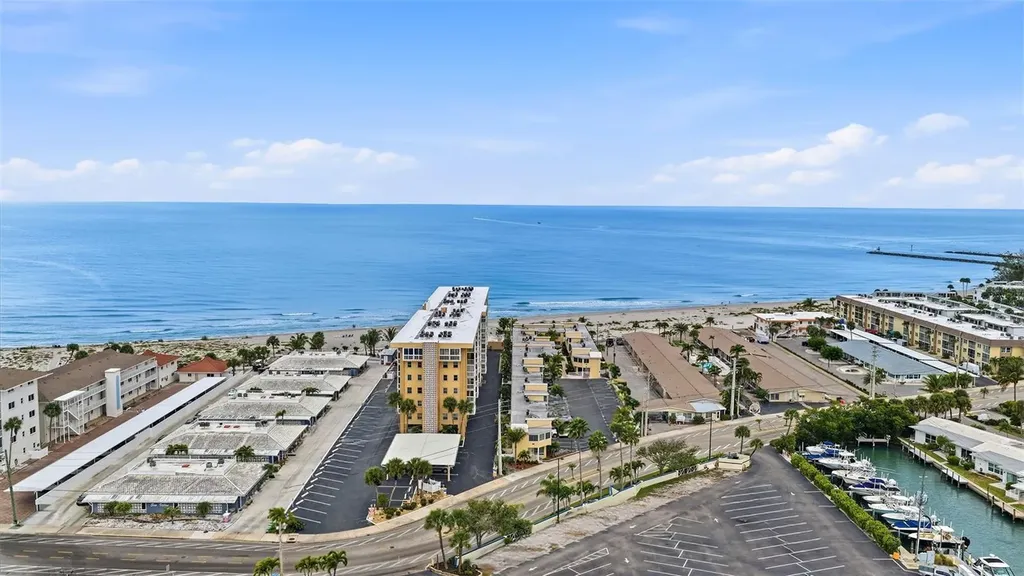 1255 Tarpon Center Drive Venice FL 34285
