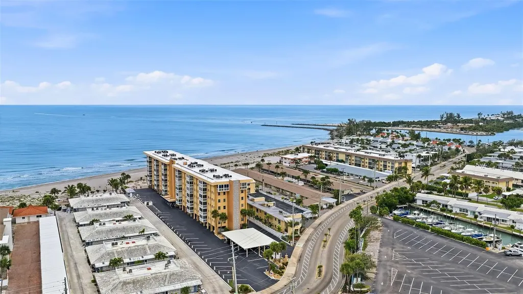 1255 Tarpon Center Drive Venice FL 34285