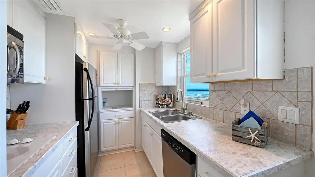 1255 Tarpon Center Drive Venice FL 34285