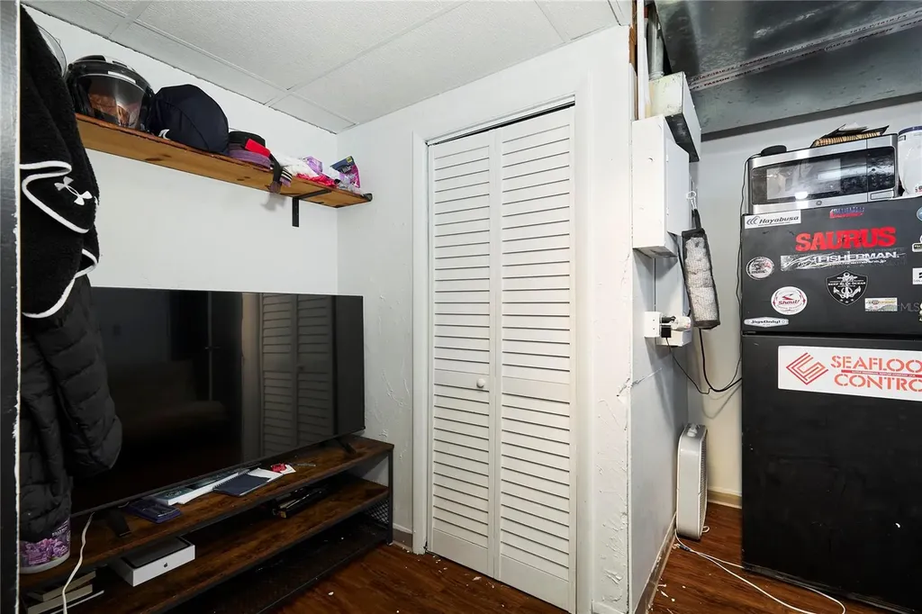 1834 Tamiami Trail Bradenton FL 34205