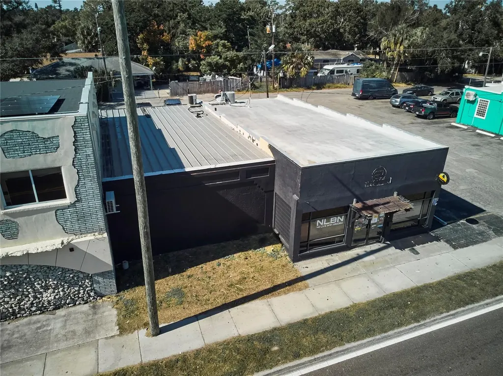 1834 Tamiami Trail Bradenton FL 34205