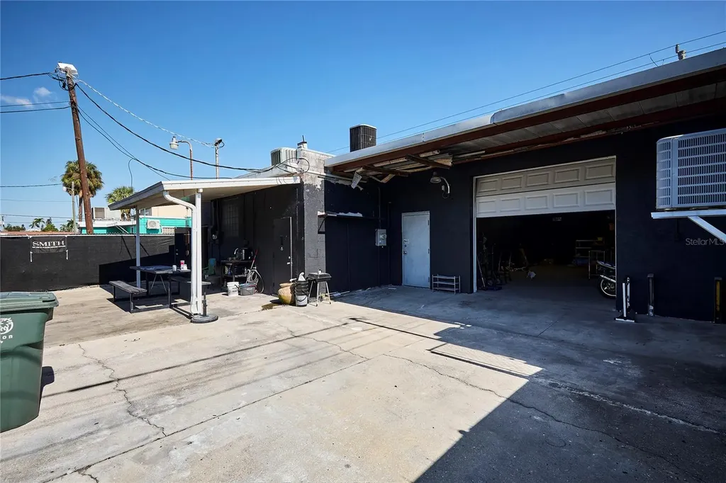 1834 Tamiami Trail Bradenton FL 34205