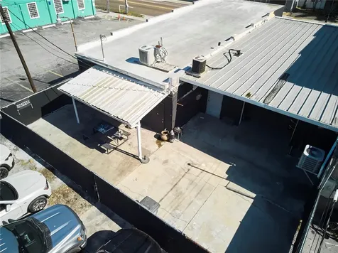 1834 Tamiami Trail Bradenton FL 34205