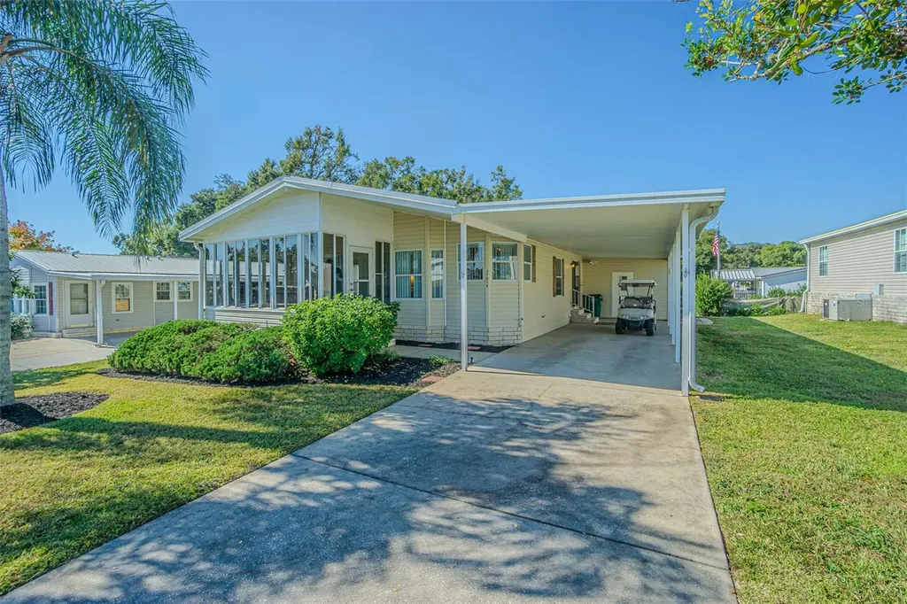 37416 Neukom Avenue Zephyrhills FL 33541