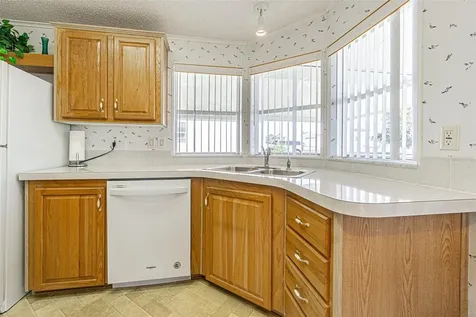 37416 Neukom Avenue Zephyrhills FL 33541