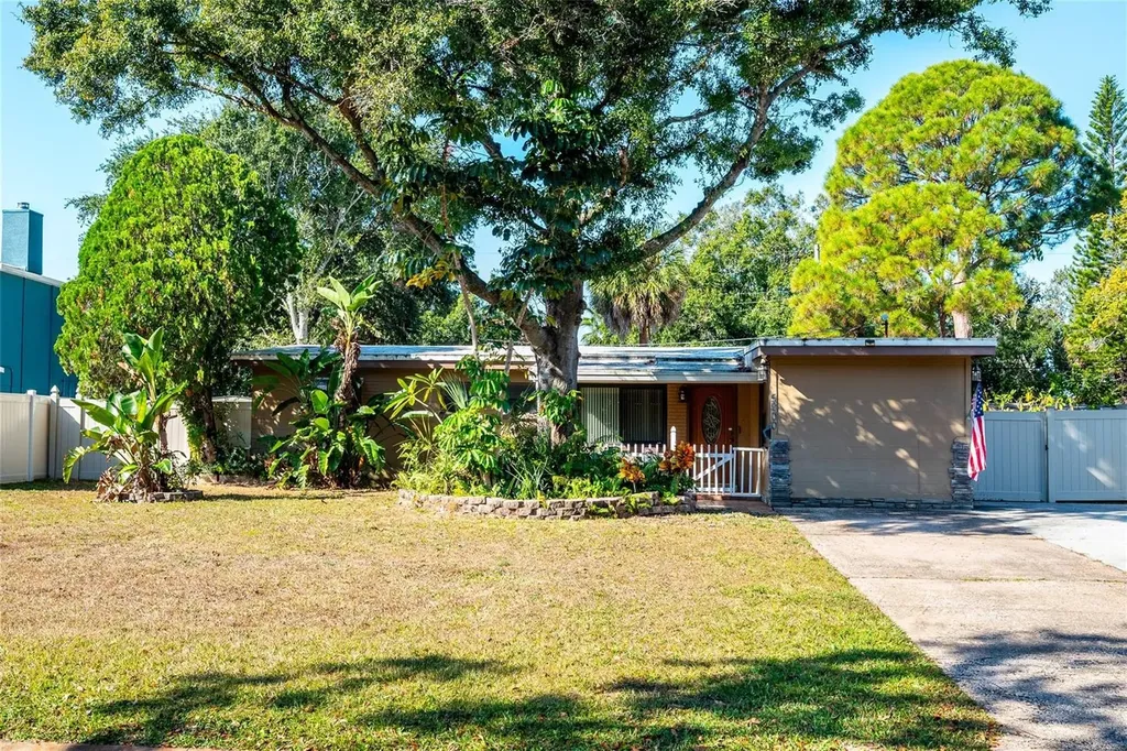 5900 12th Street N St Petersburg FL 33703